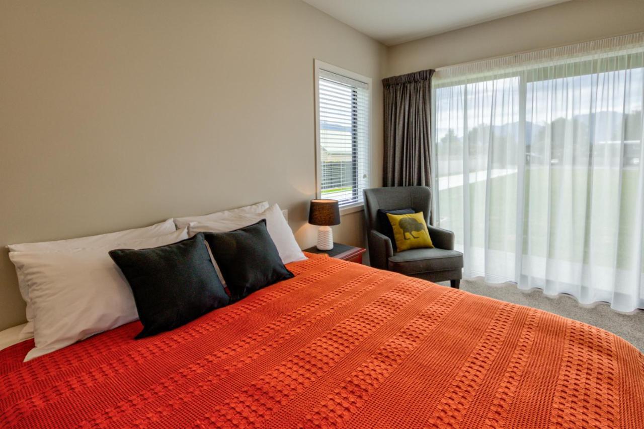 Annies On Milford Motel